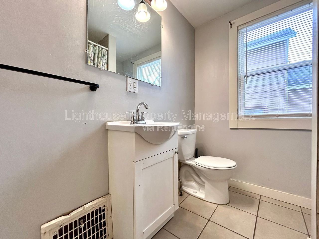 39 Iona Ave #1 - Photo 7 of 15