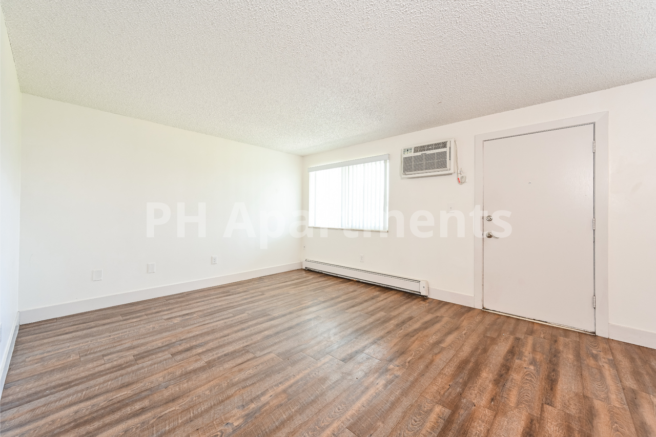 1450 South Reed Street - Photo 6 of 15