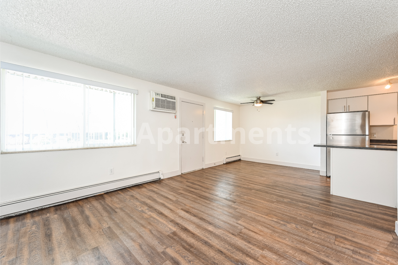 1450 South Reed Street - Photo 7 of 15