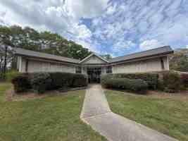 featured image of 1492 Waverly Way