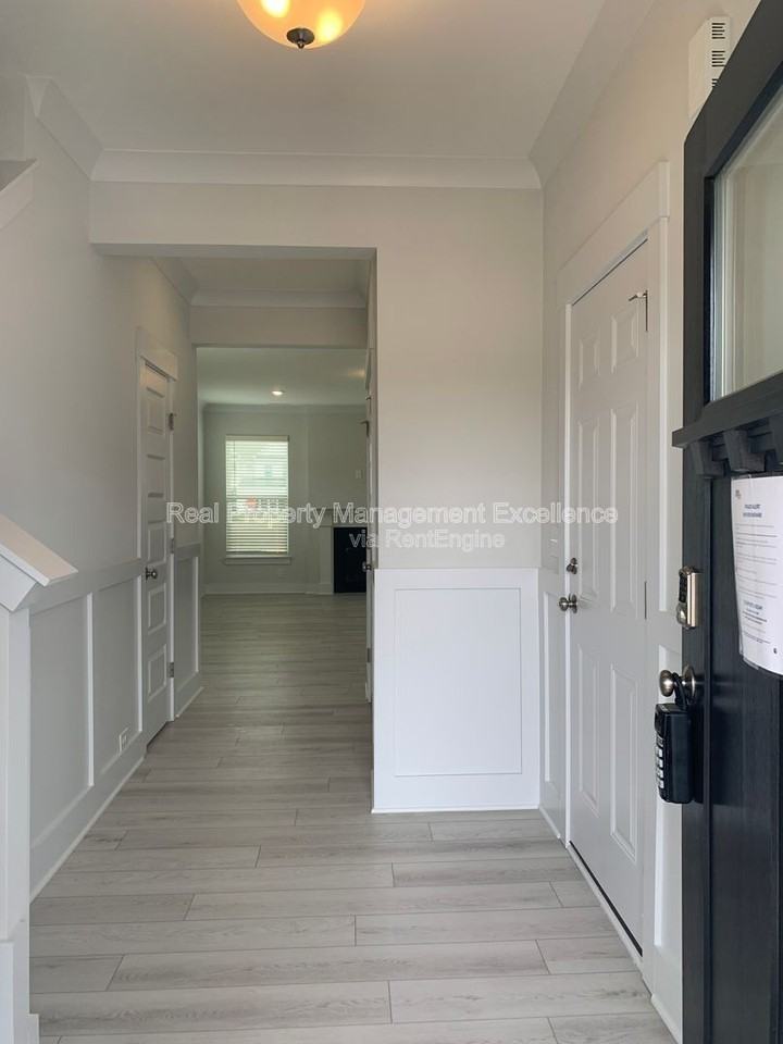 150 Steppe Way - Photo 2 of 39