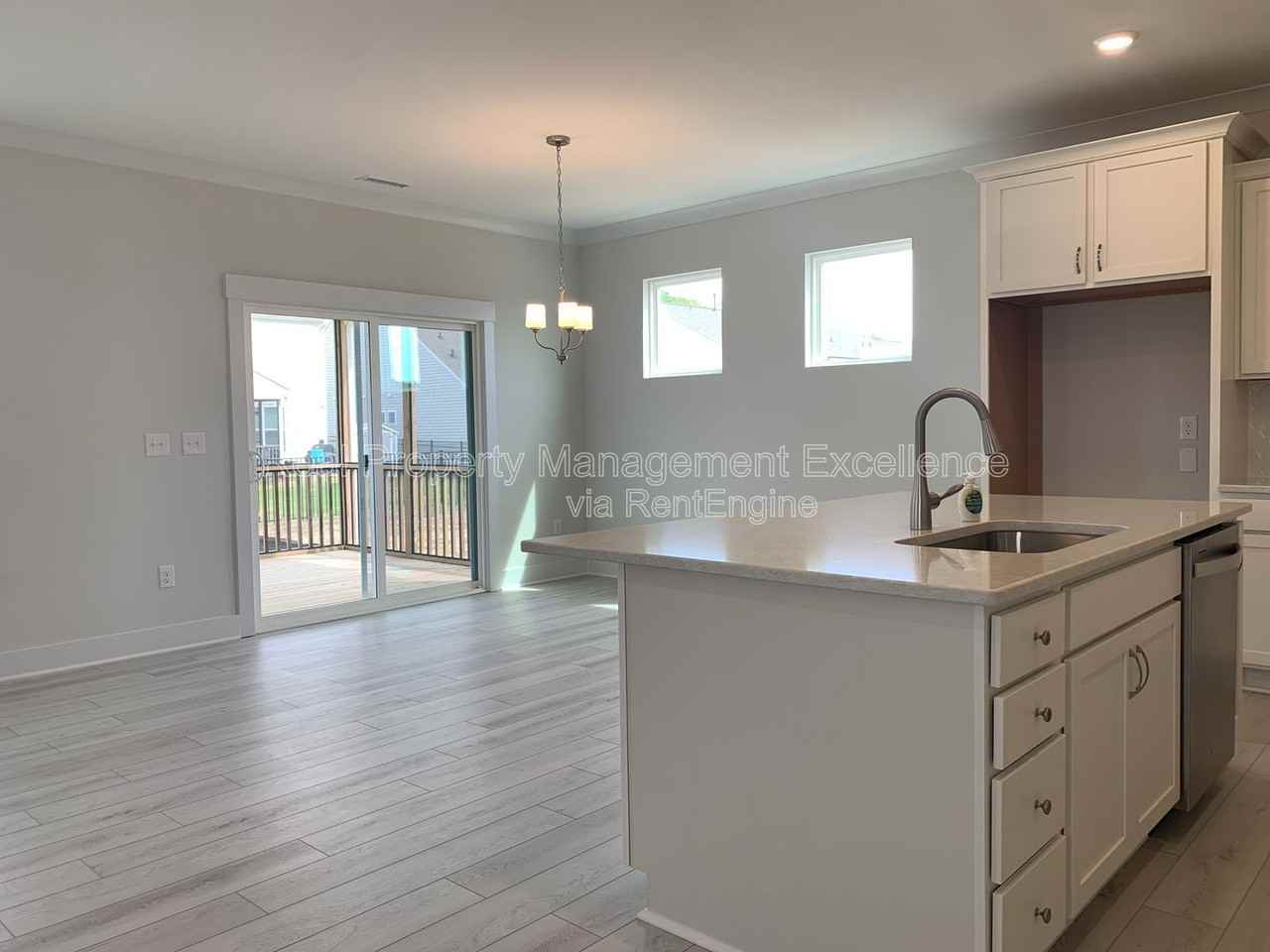 150 Steppe Way - Photo 7 of 39