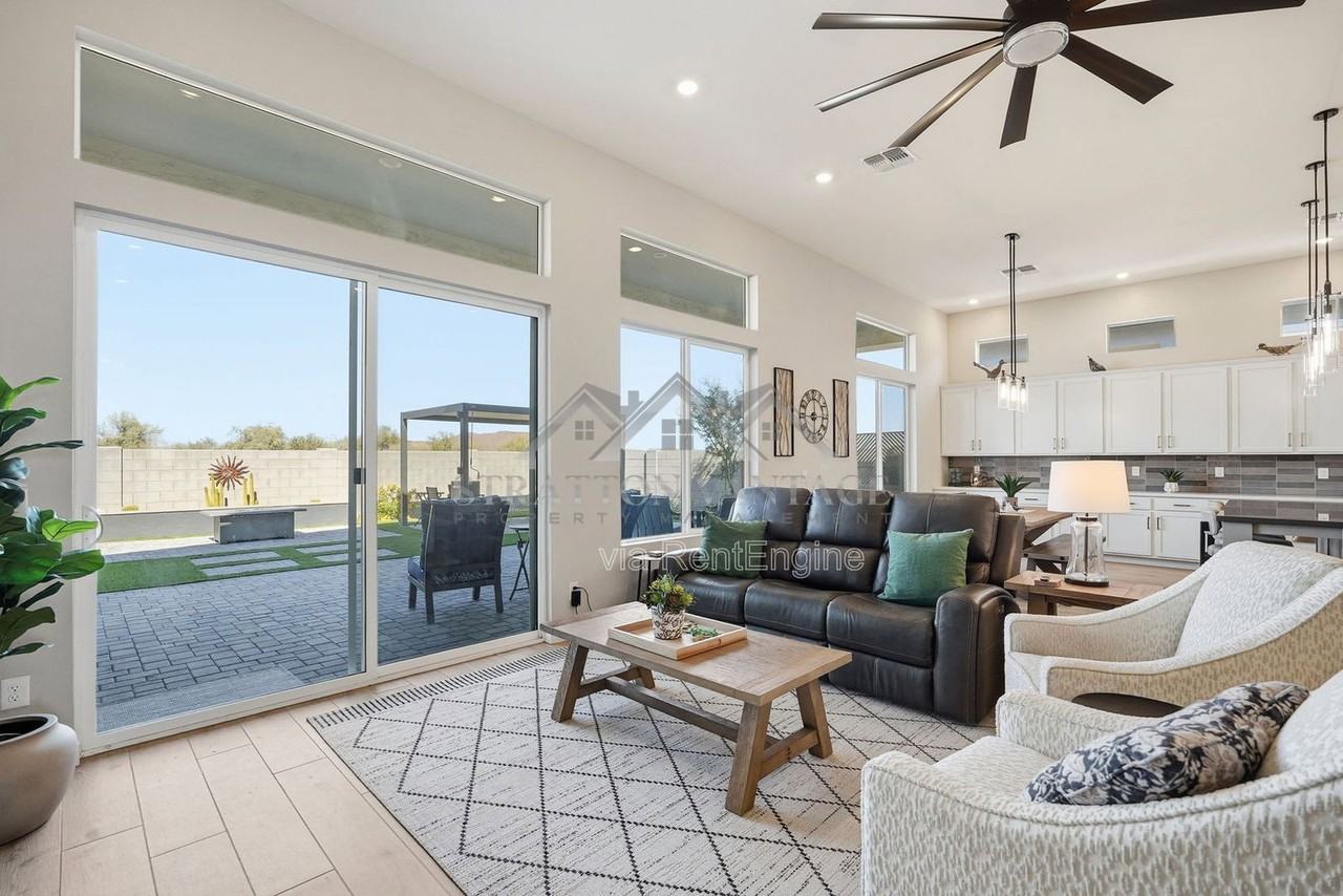 13668 W Hackamore Dr - Photo 6 of 50