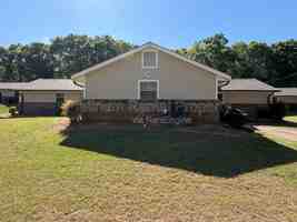 featured image of 1502 Waverly Way