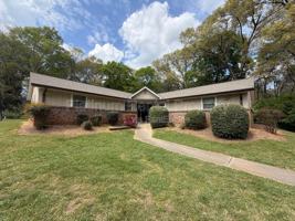 featured image of 1512 Waverly Way