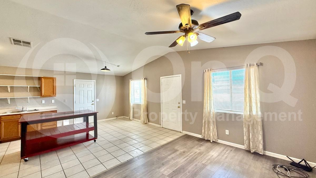 8210 W Concordia Dr #1 - Photo 6 of 18