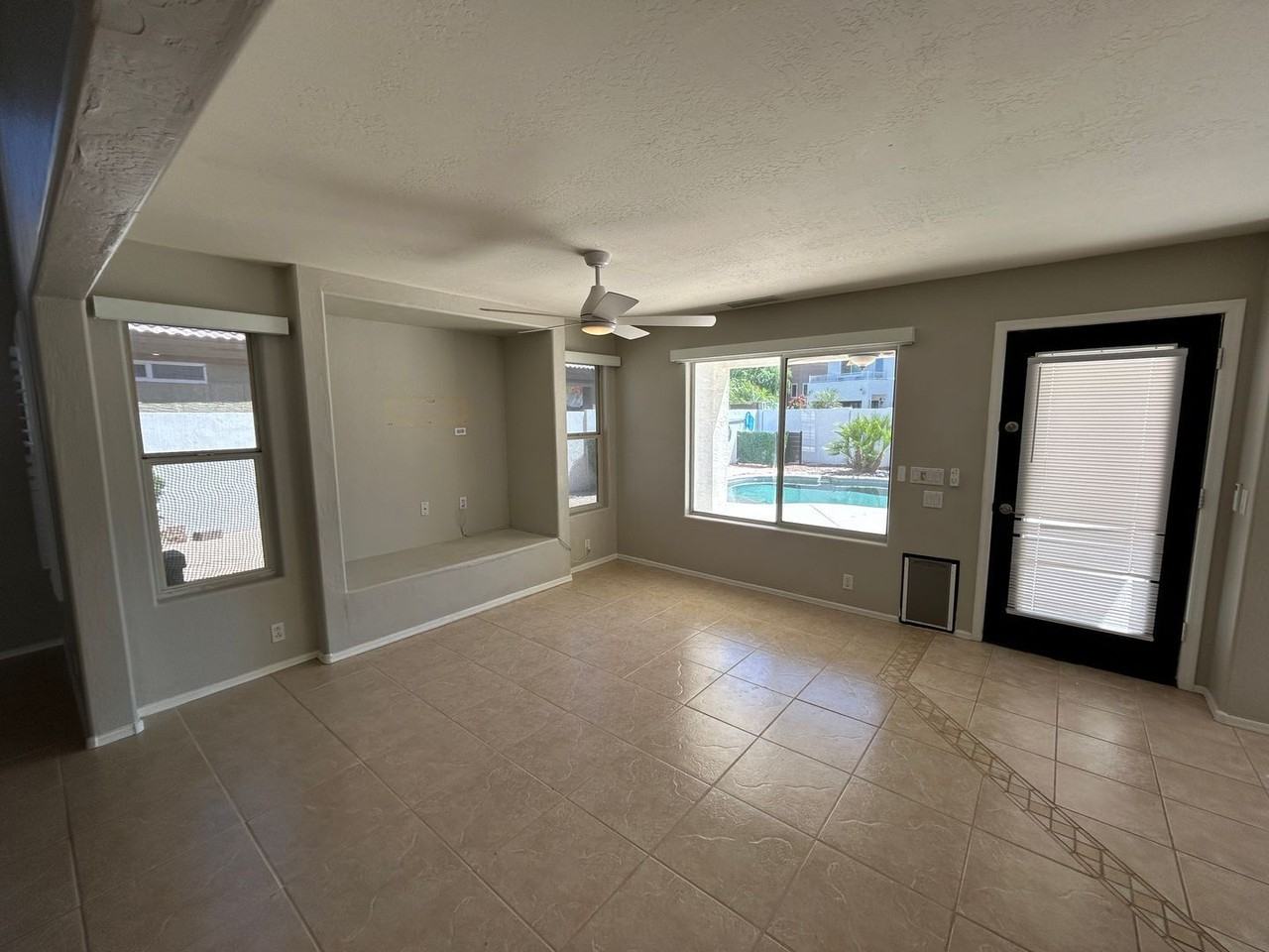 4447 E Creosote Dr - Photo 5 of 20