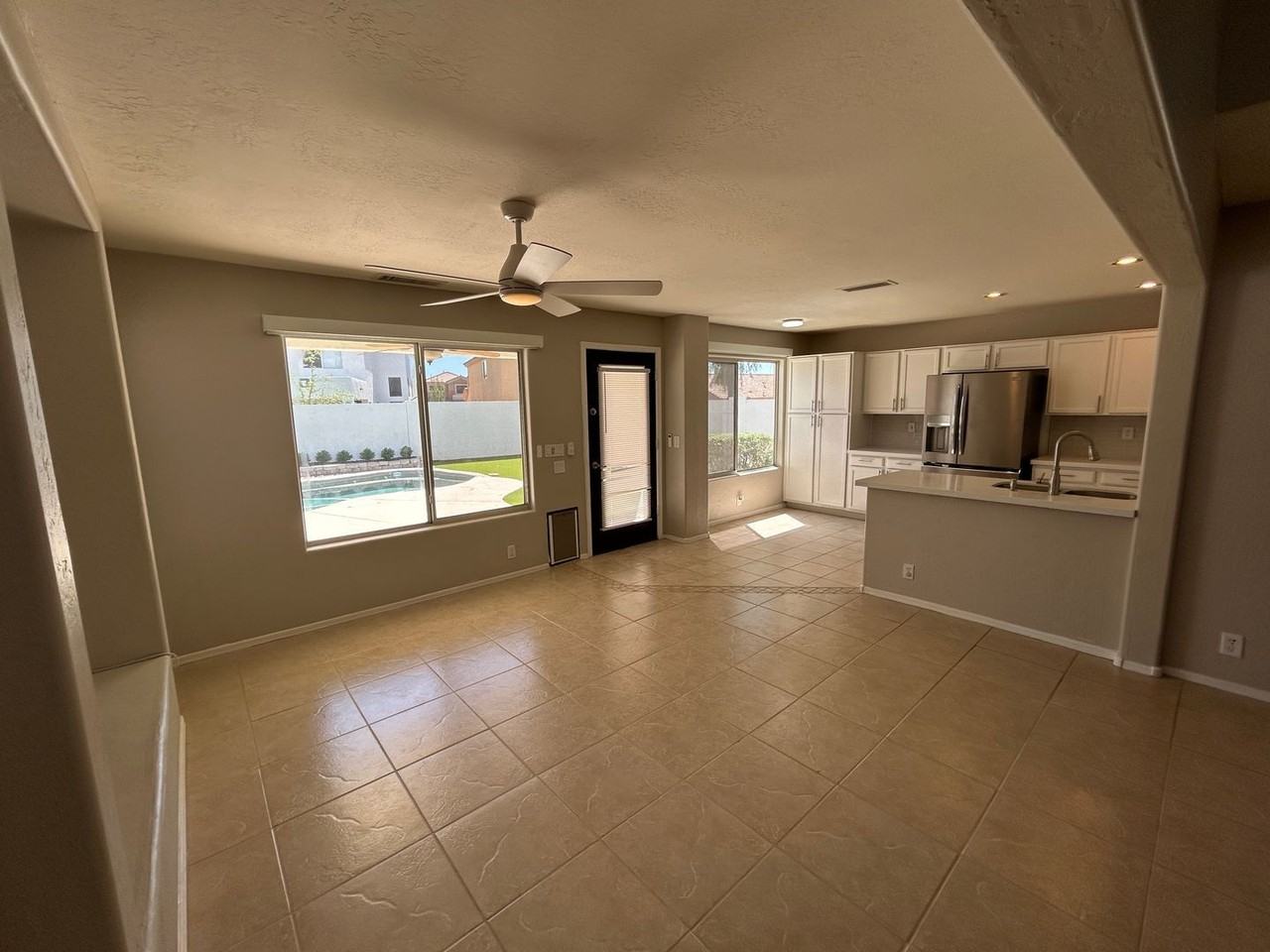 4447 E Creosote Dr - Photo 6 of 20