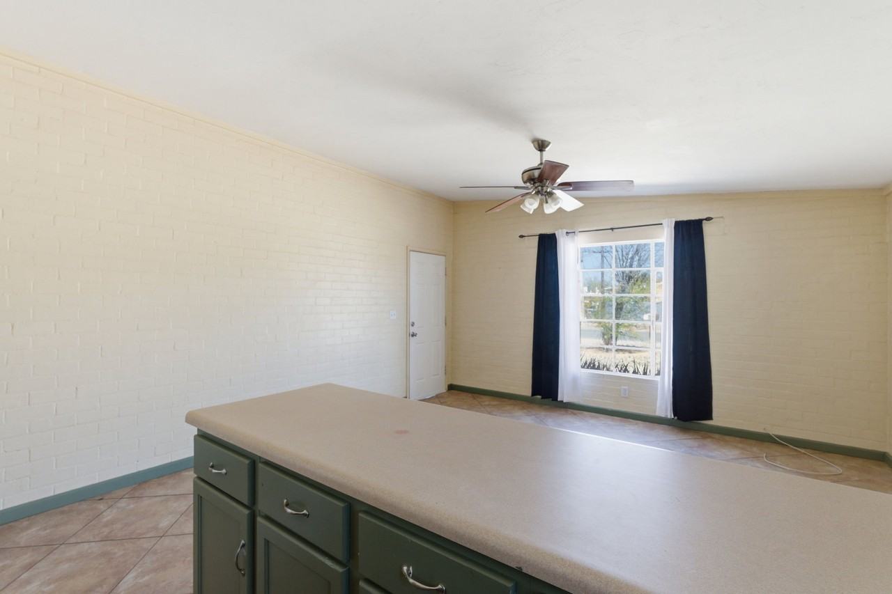 3226 E Bermuda St #1 - Photo 7 of 24