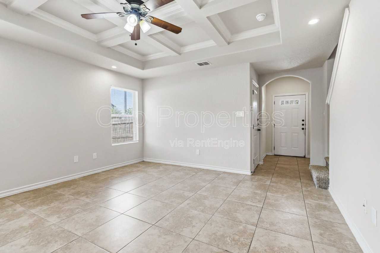 7010 Micayla Cv #101 - Photo 6 of 34