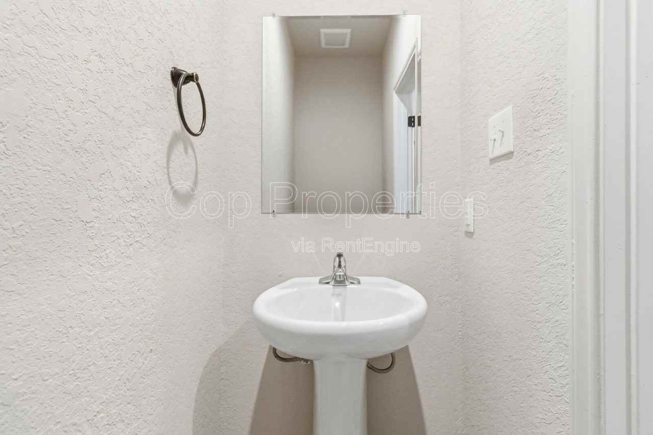 7010 Micayla Cv #101 - Photo 7 of 34