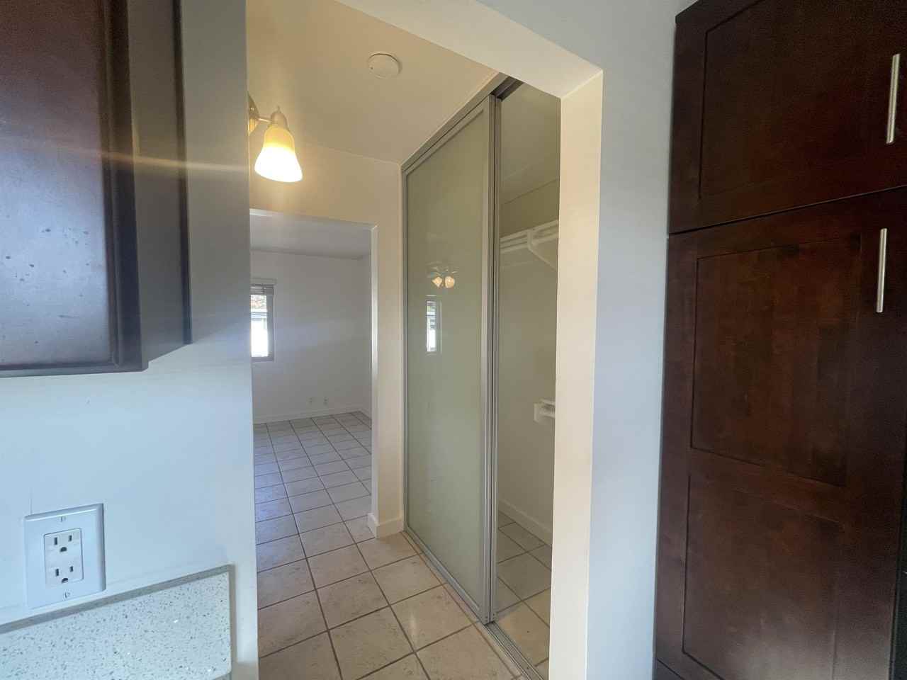 3155 Kemper Street - Photo 6 of 44