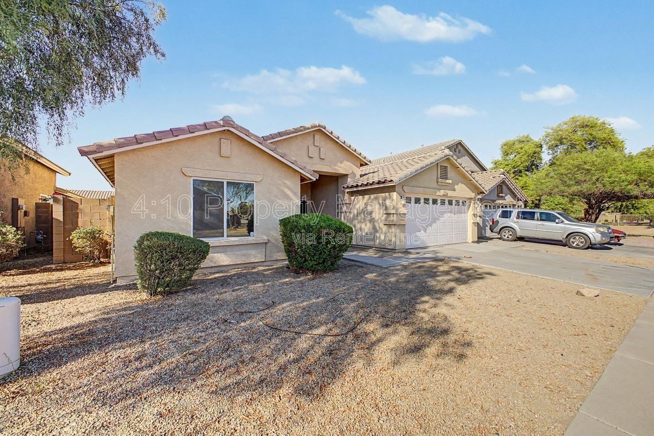 6508 W Hilton Ave - Photo 3 of 35