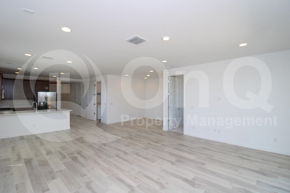 17174 W Artemisa Ave - Photo 4 of 22