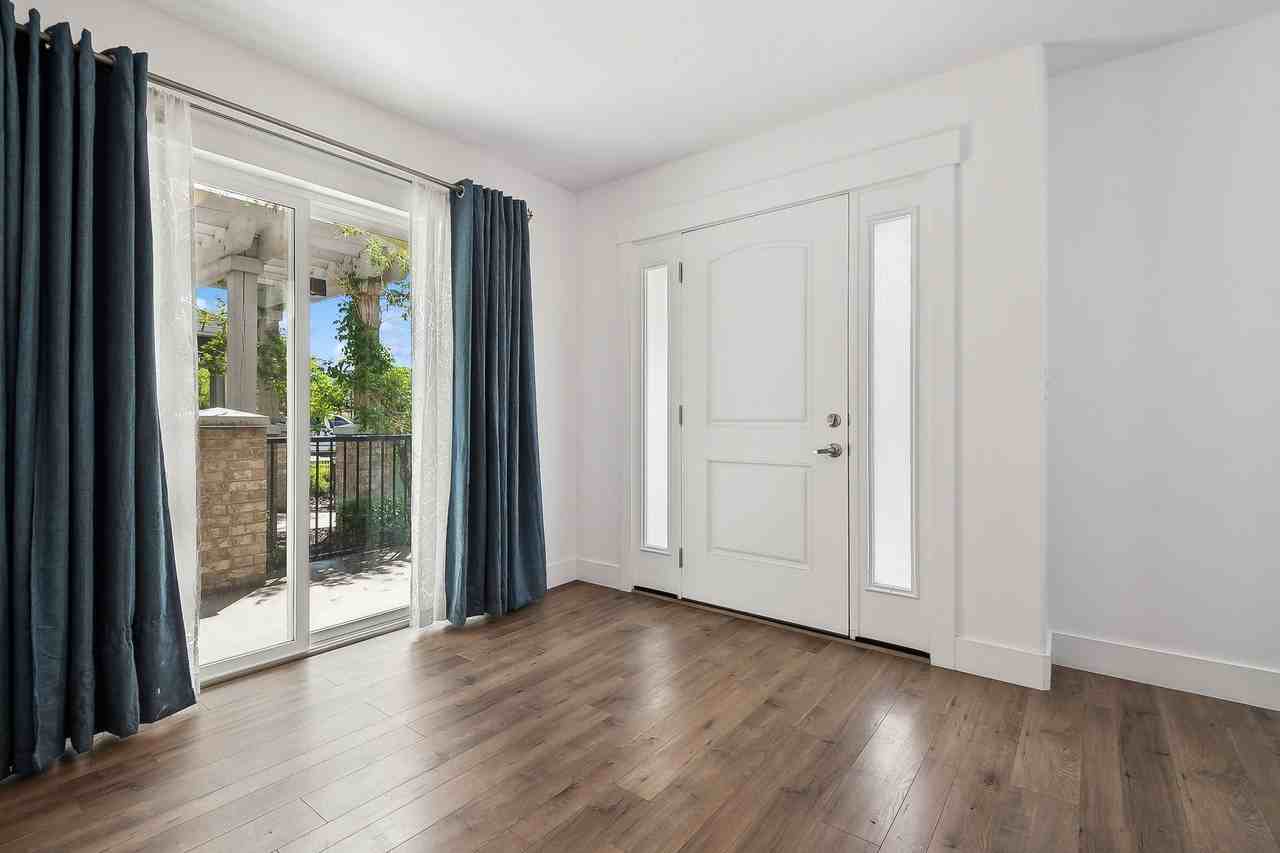 1792 W Torlundy Dr #1 - Photo 2 of 33