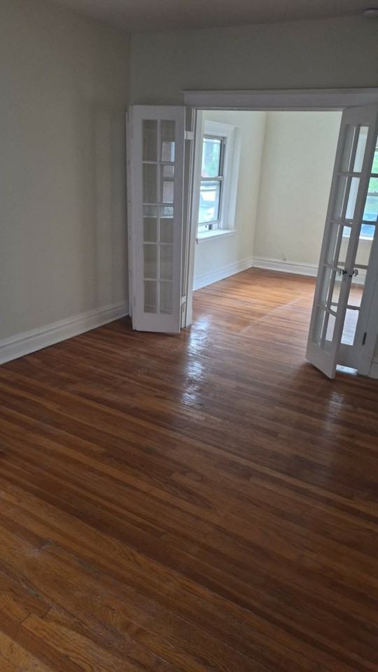 6301 N Rosebury Avenue - Photo 2 of 21