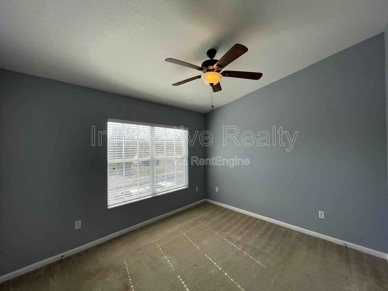 720 Shropshire Loop - Photo 7 of 16