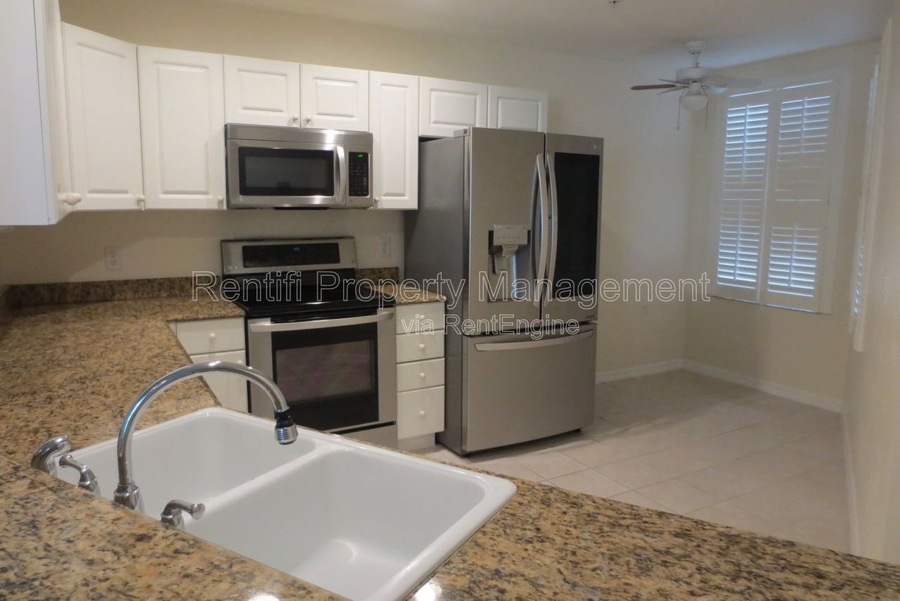 12090 Summergate Cir #101 - Photo 6 of 14