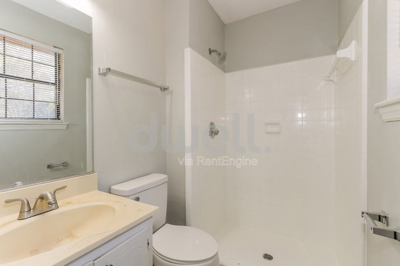 2614 Andorra Dr - Photo 7 of 15