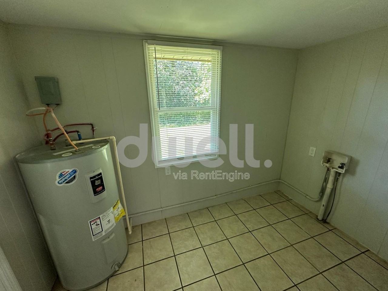 2235 Woodward Ave - Photo 6 of 8