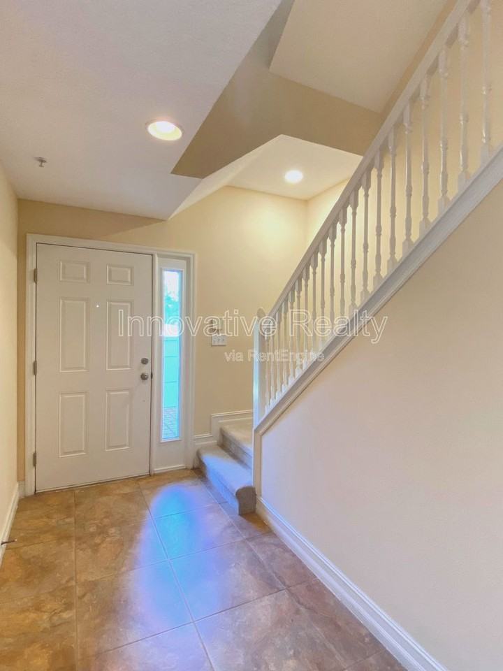4817 San Marino Cir - Photo 5 of 50