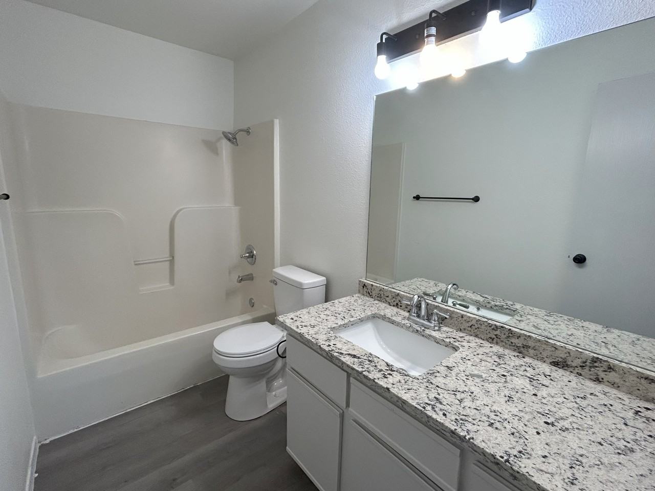 Berry Street - Photo 5 of 16