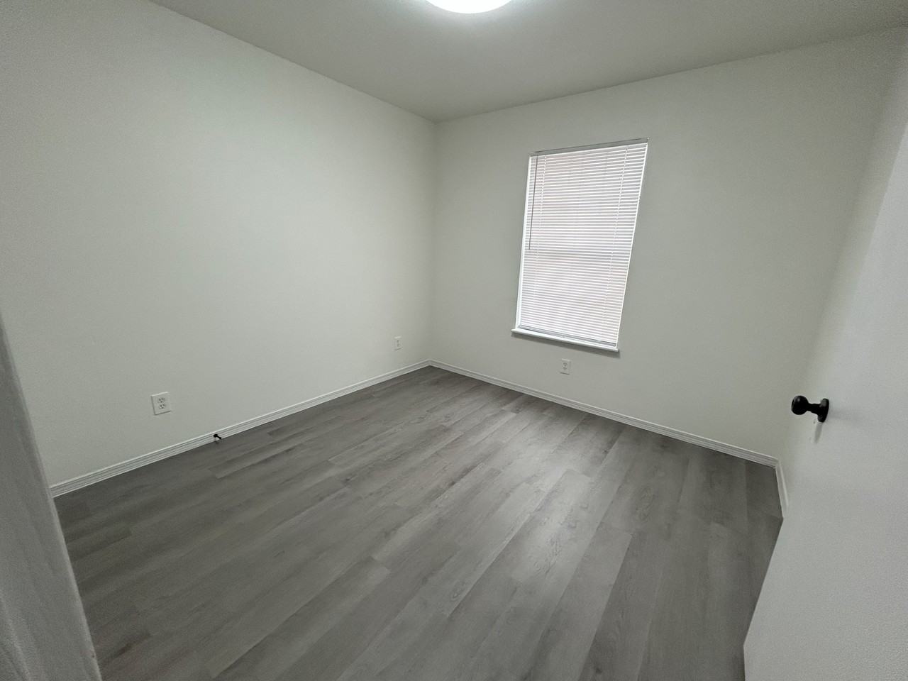 Berry Street - Photo 7 of 16