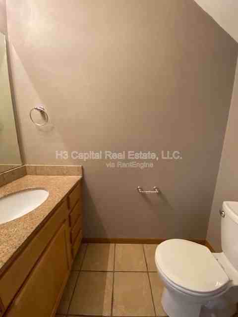 110 Northtowne St #19 - Photo 4 of 14