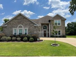 featured image of 1924 Wyngate Loop