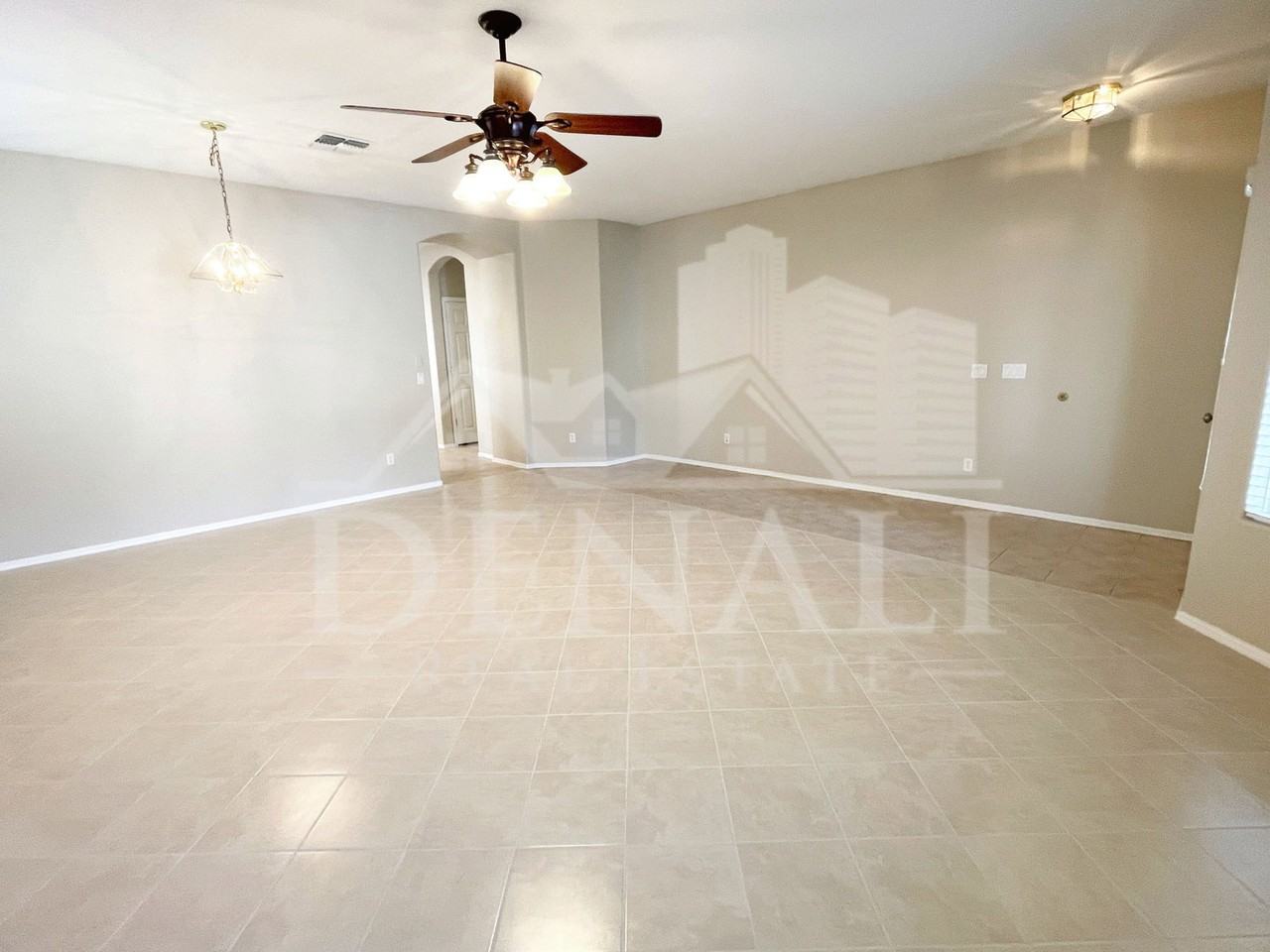 8355 W Mary Ann Dr - Photo 3 of 34