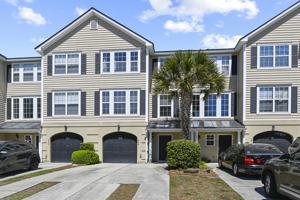 featured image of 1406 Hamlin Park Cir #1