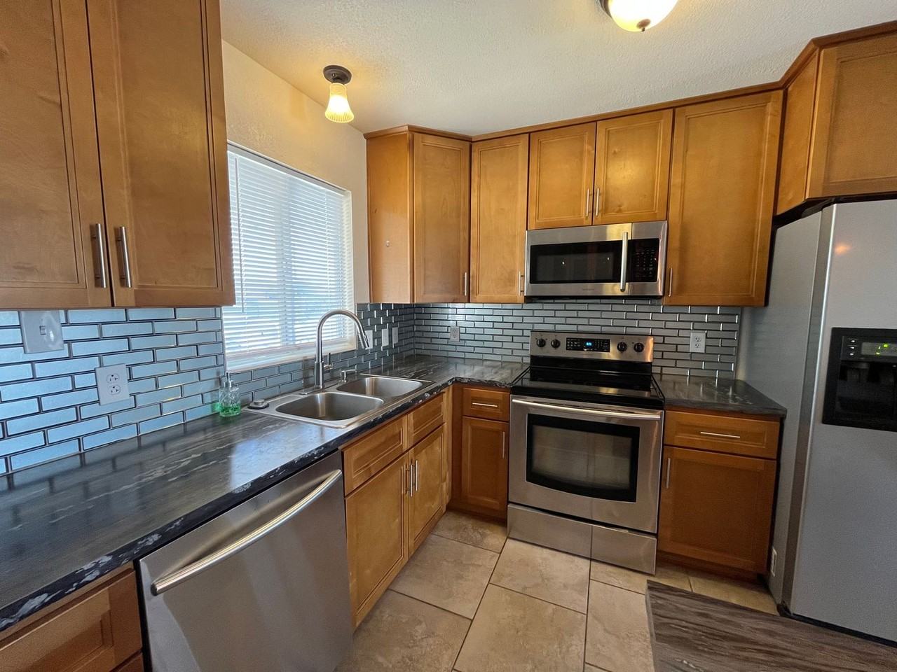 2610 Havasupai Blvd - Photo 6 of 31