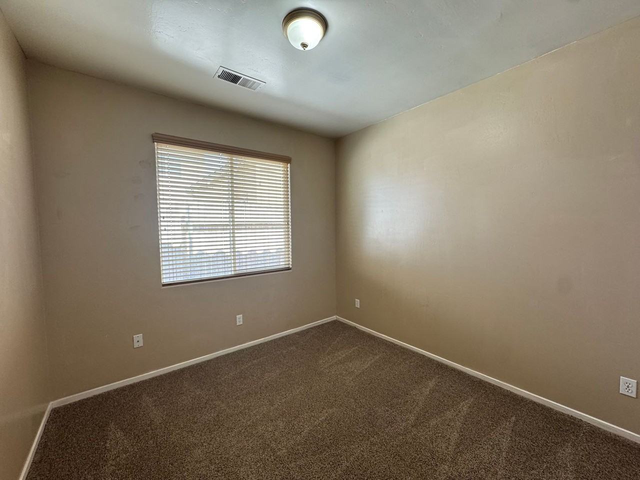 11713 Starlight Dr - Photo 6 of 11