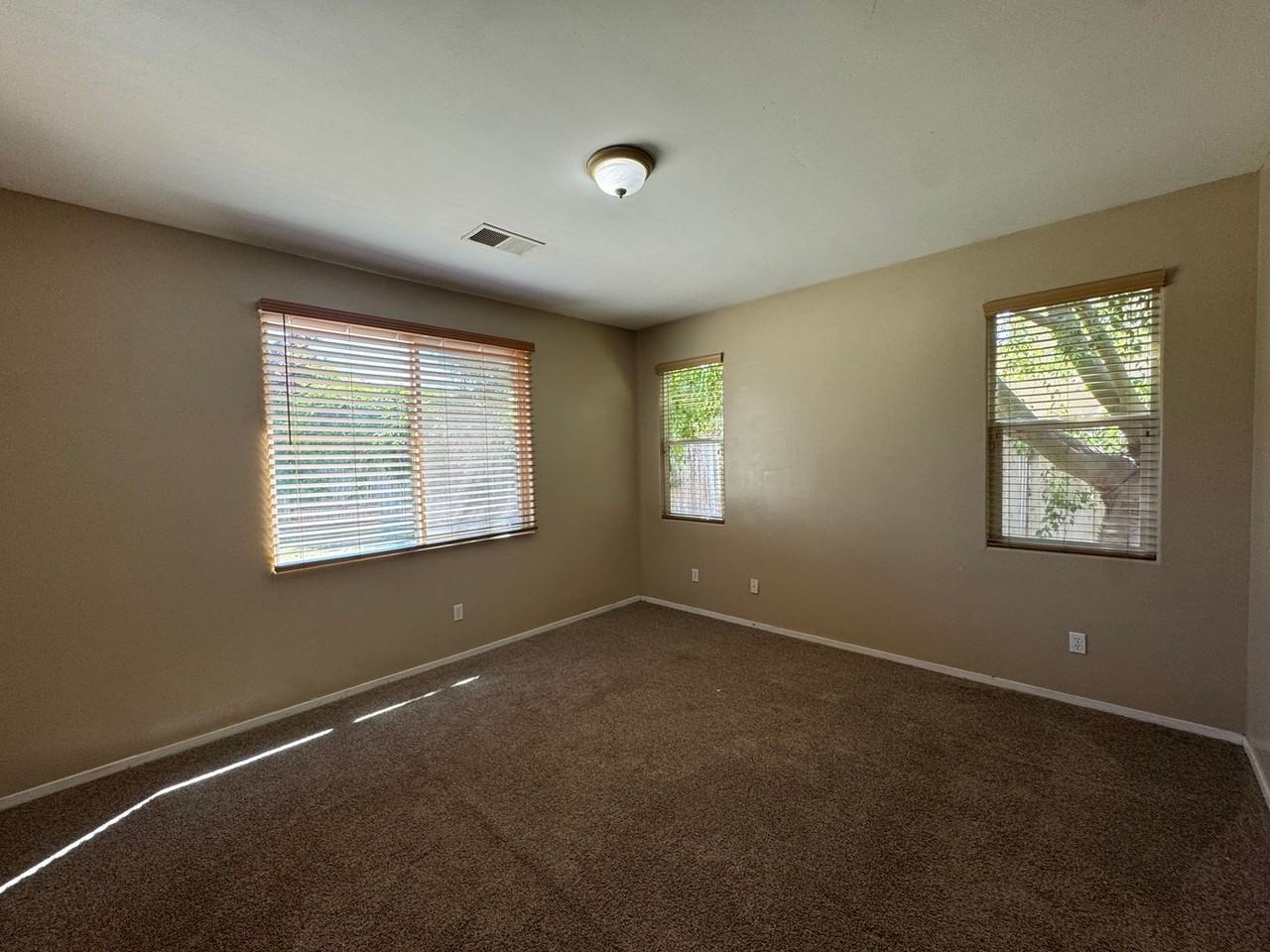 11713 Starlight Dr - Photo 7 of 11