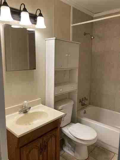 803 N Wright St #B - Photo 4 of 7