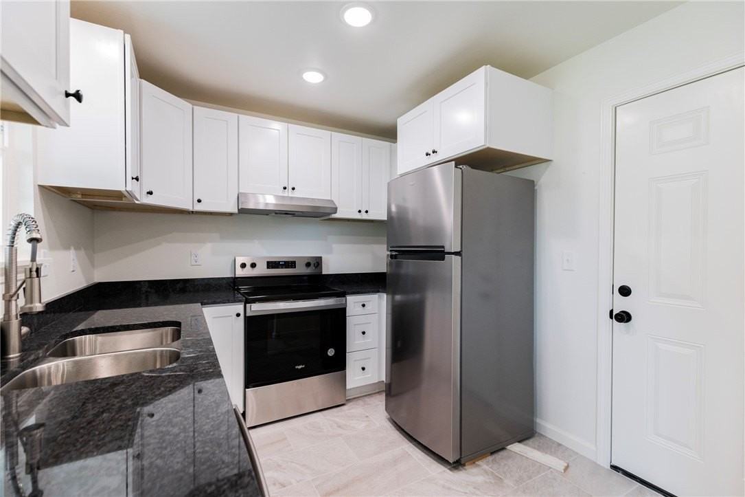 1802 S 14th Pl - Photo 3 of 16