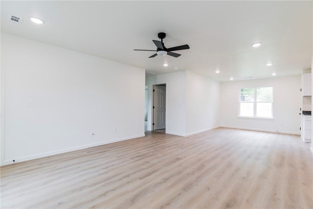 1802 S 14th Pl - Photo 5 of 16