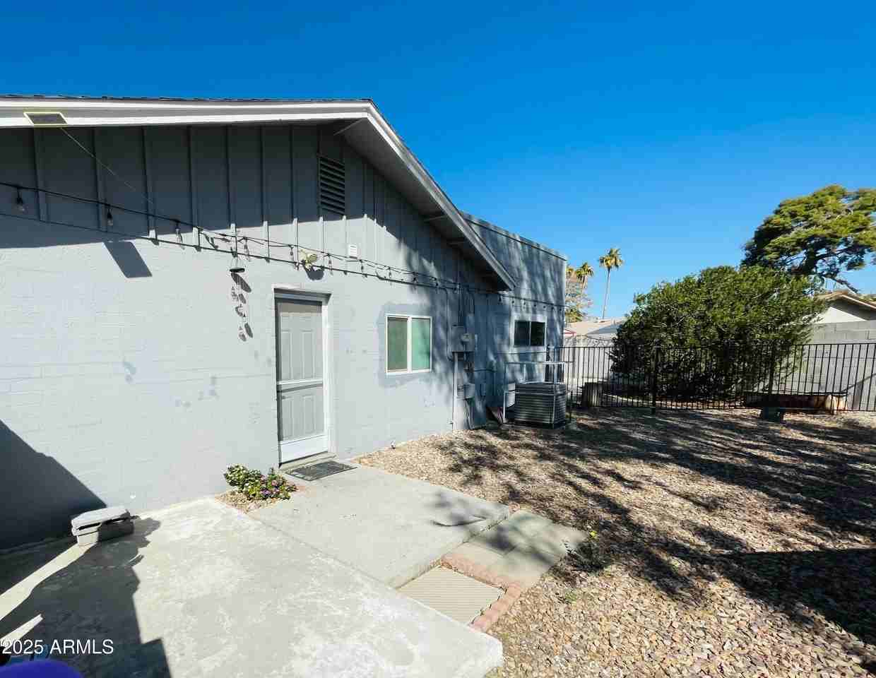 3720 W Mauna Loa Ln - Photo 3 of 16