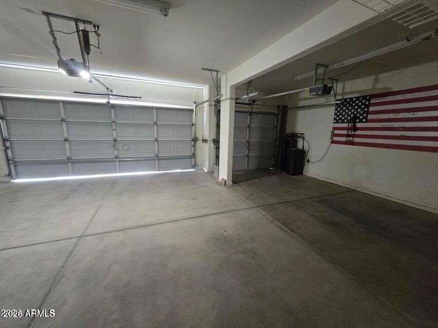 4048 E Kroll Dr - Photo 4 of 38