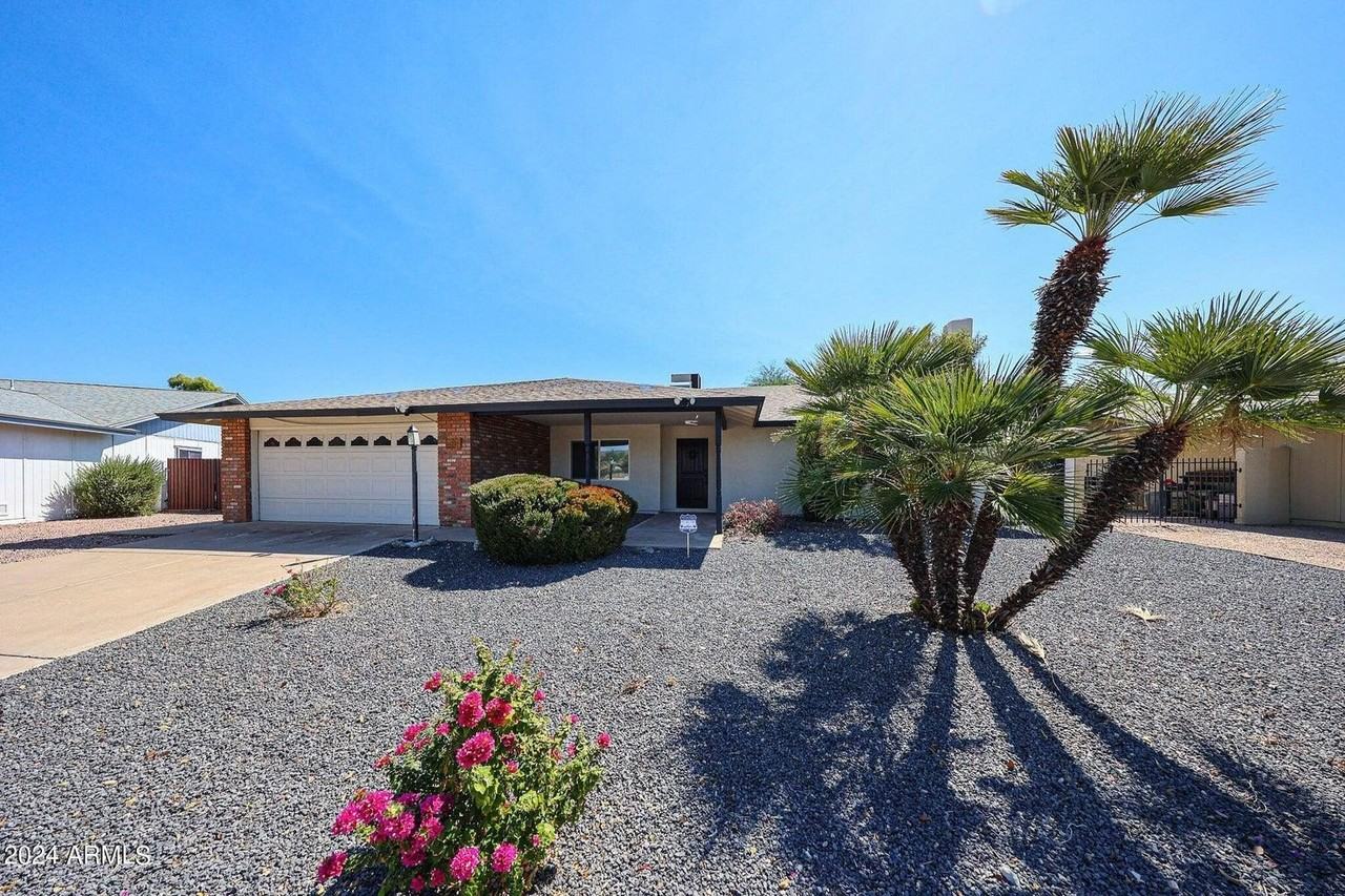 11207 S Iroquois Dr - Photo 4 of 34