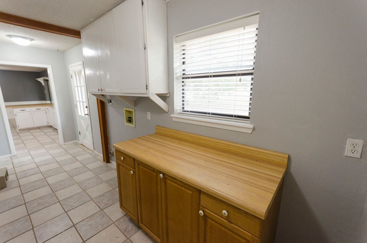 122 Loch Lomond Rd - Photo 5 of 24