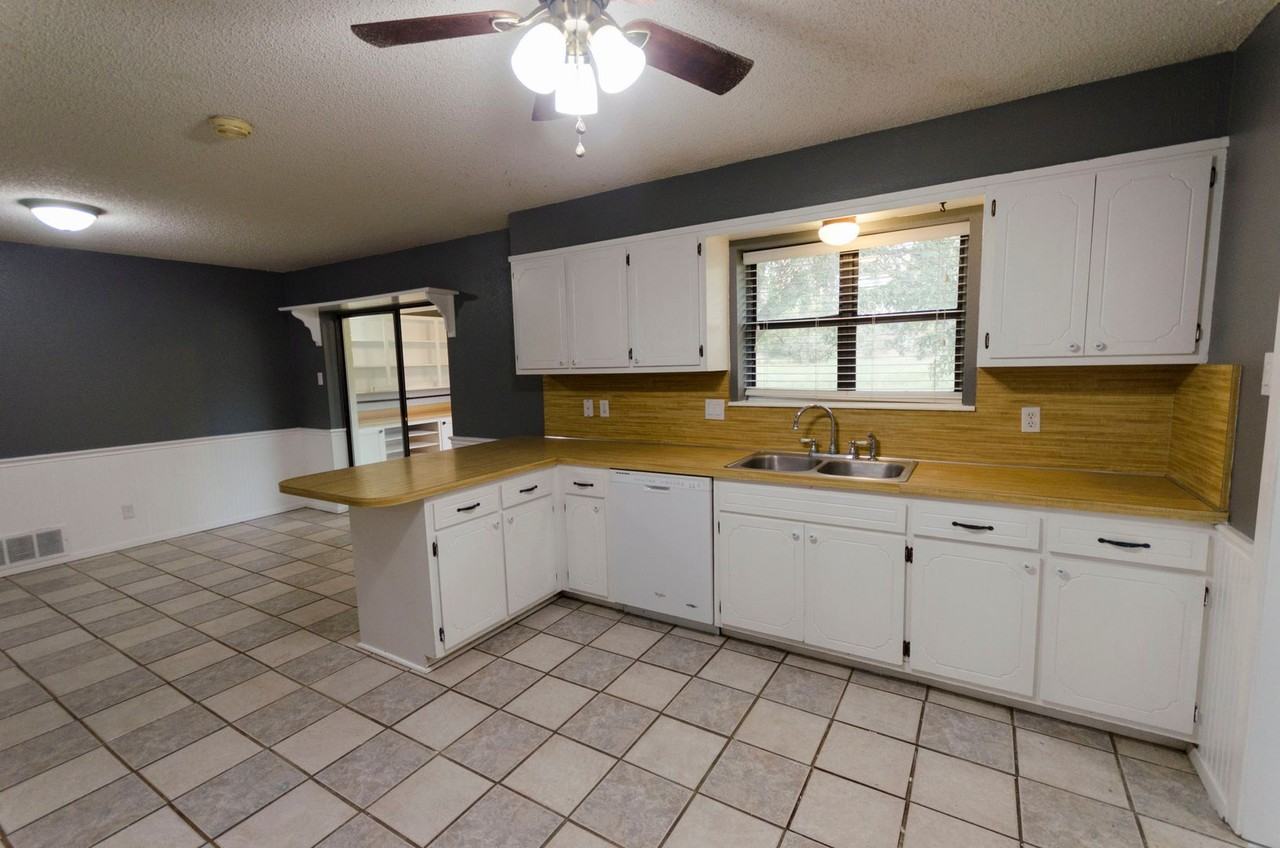 122 Loch Lomond Rd - Photo 6 of 24