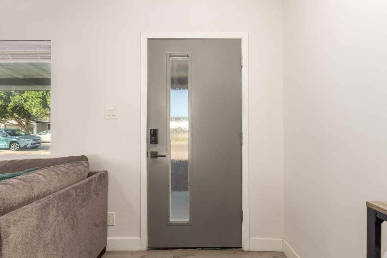 6701 E Culver St - Photo 5 of 36