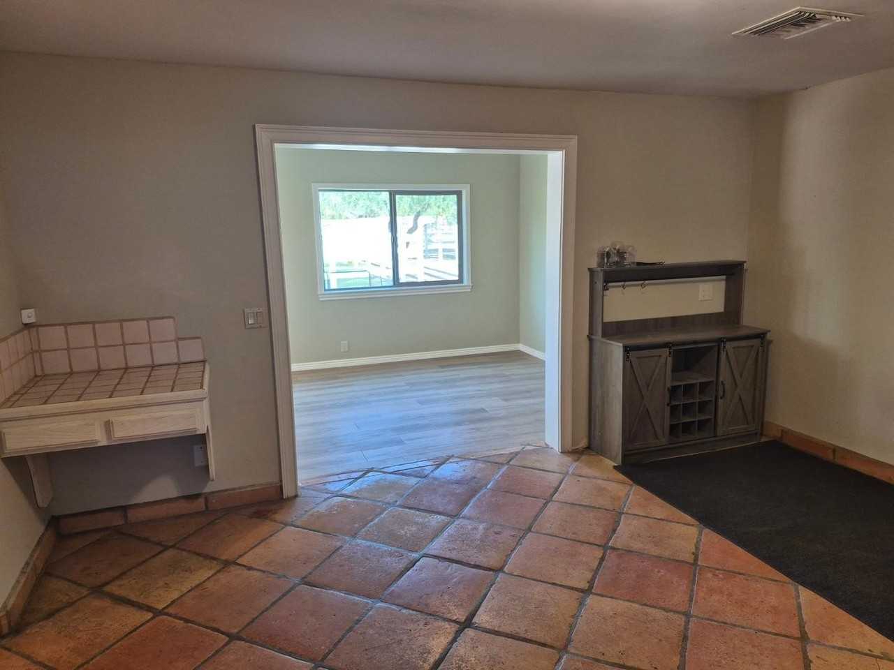 6740 E Dixileta Dr - Photo 6 of 20