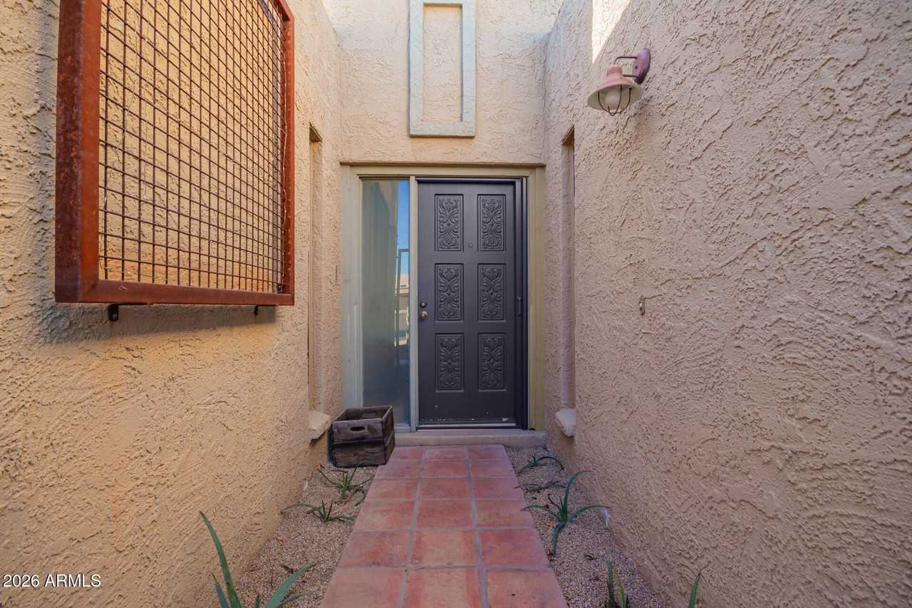 7901 E Luke Ln - Photo 6 of 15