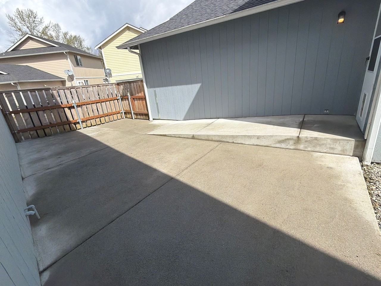 8724 8th Pl Ne - Photo 3 of 14
