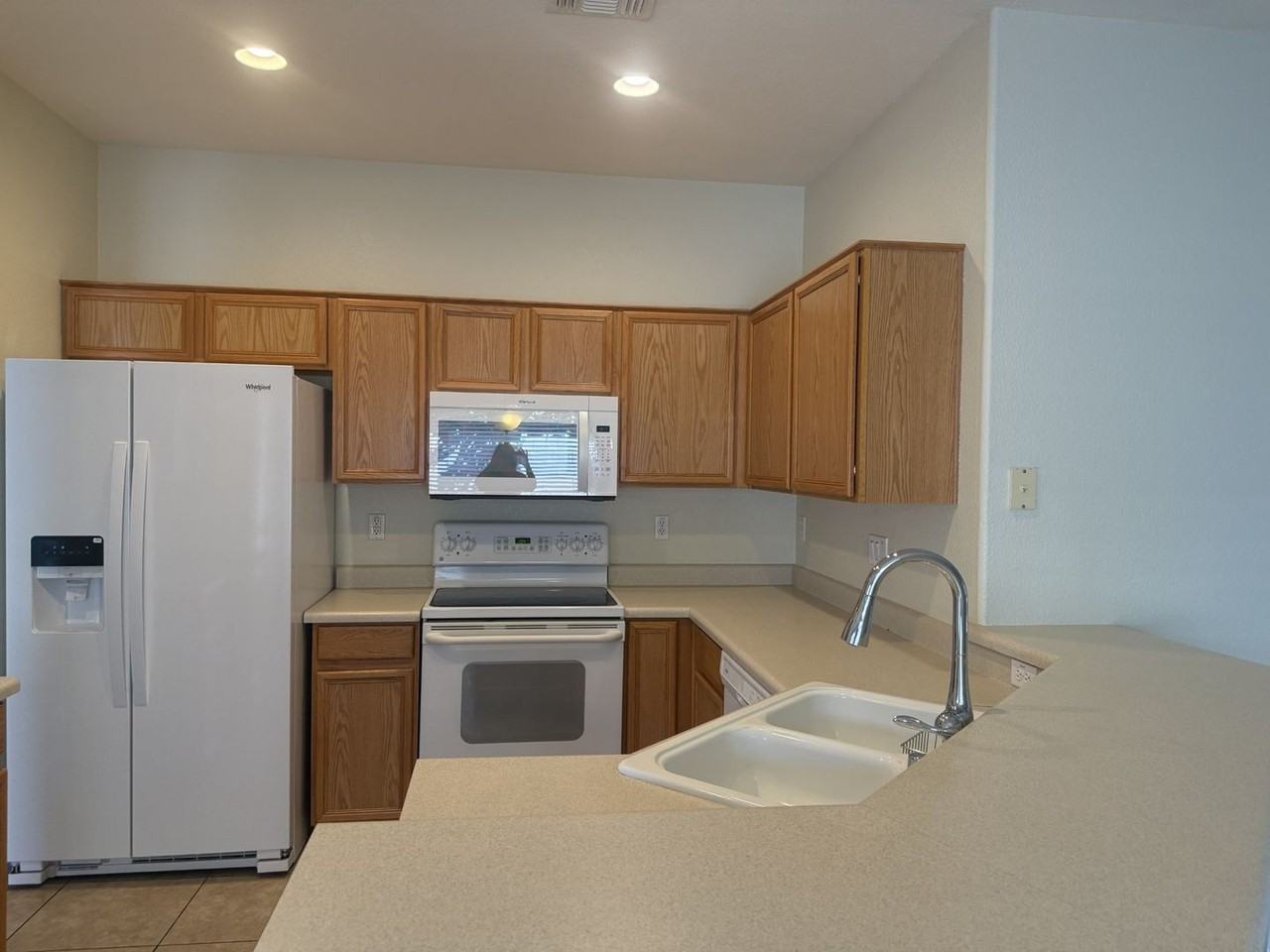 3725 E Sandy Way - Photo 5 of 17