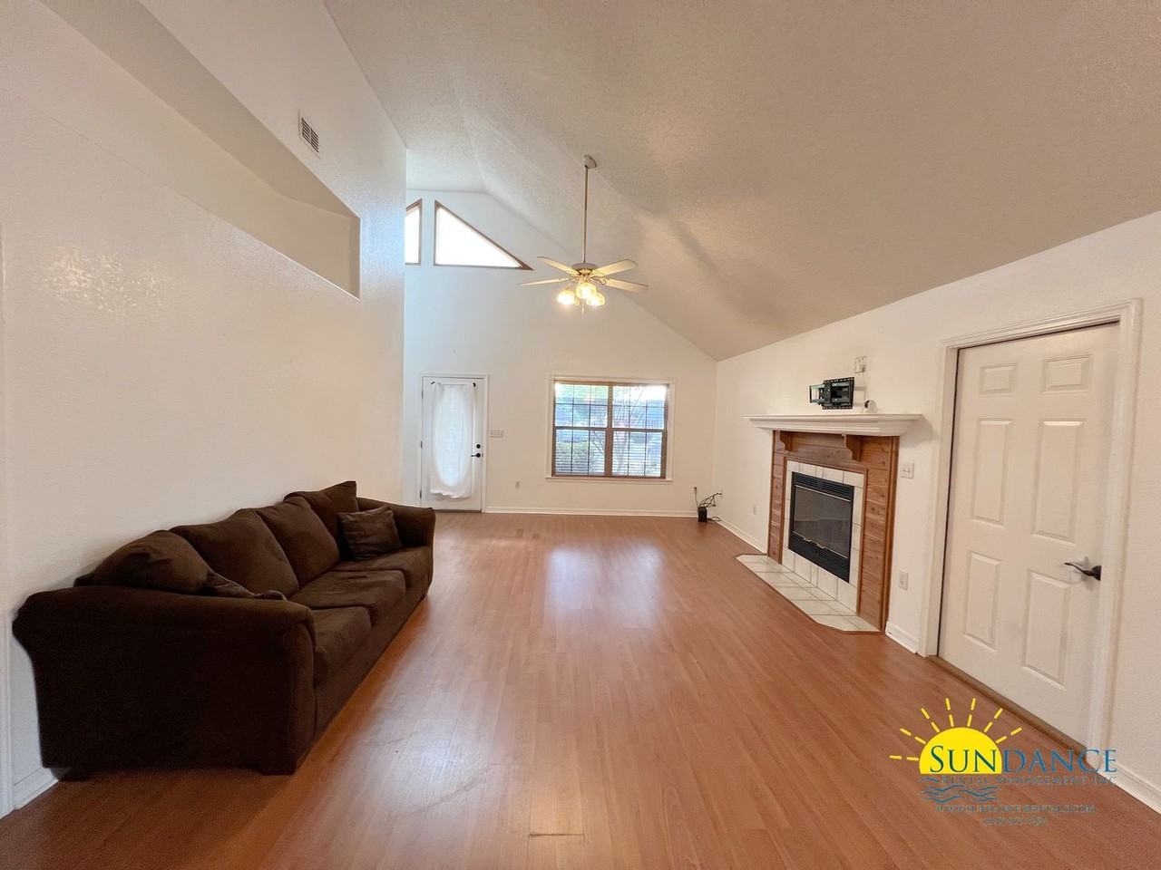 514 Risen Star Dr - Photo 4 of 18