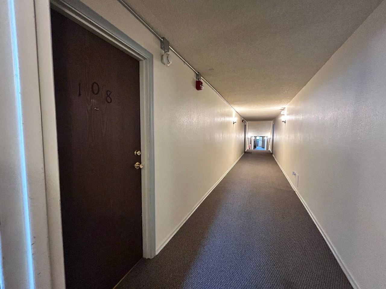 140 E Highline Cir #108 - Photo 4 of 30