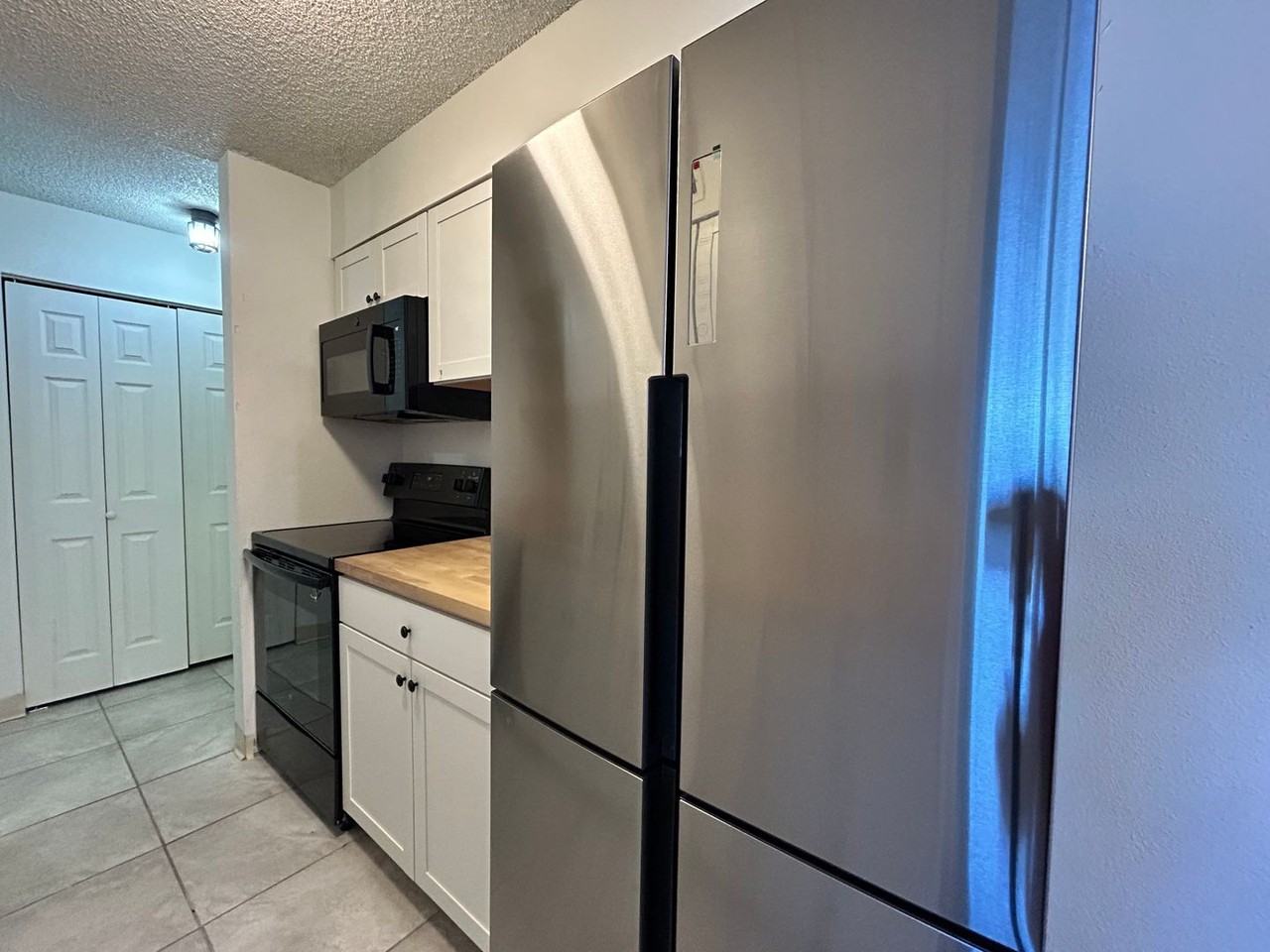 140 E Highline Cir #108 - Photo 7 of 30